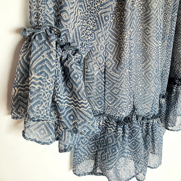 Blue Flowy Top - Picture 4 of 4